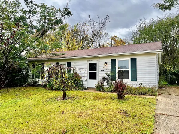 1449 Kathleen Dr, Wentzville, MO 63385