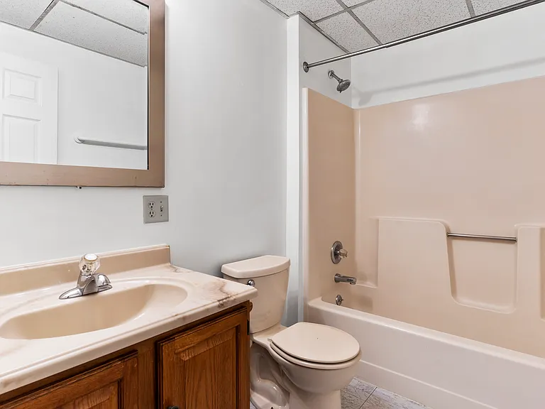 270 W 2nd St #270 — Photo 6