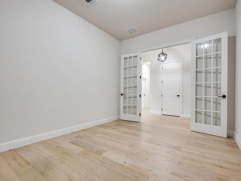 8452 Tripoli Trl — Photo 5