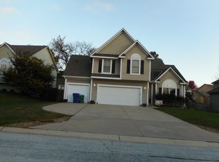 2336 SW River Spring Rd, Lees Summit, MO 64082