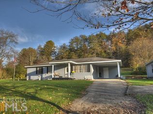 105 Railroad Ave, Mineral Bluff, GA 30559