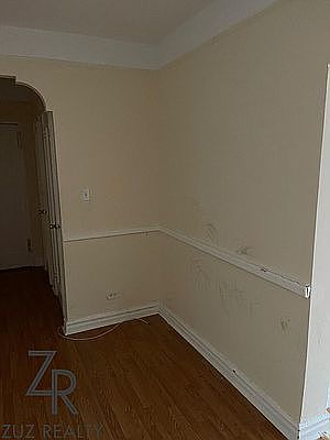 5th image of 2135 Ocean Ave #2F