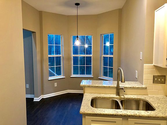 5th image of 1008 Elmshade Ln