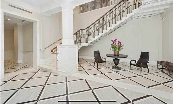 Rented by Compass | media 21