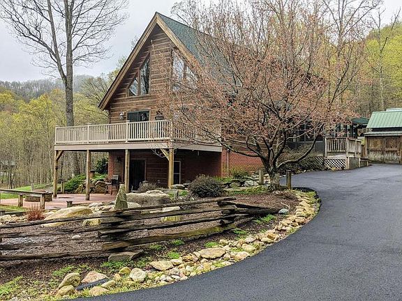 3rd image of 657 Courtney Hollow Ln
