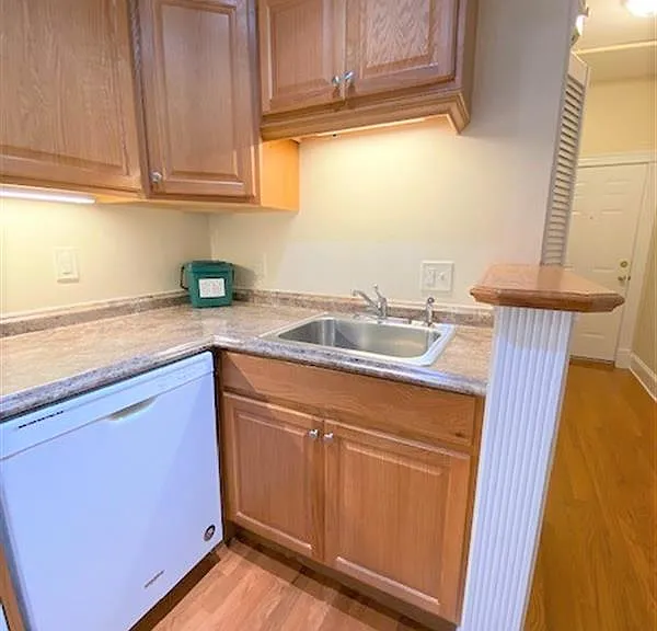 881B Massachusetts Ave #34 — Photo 3