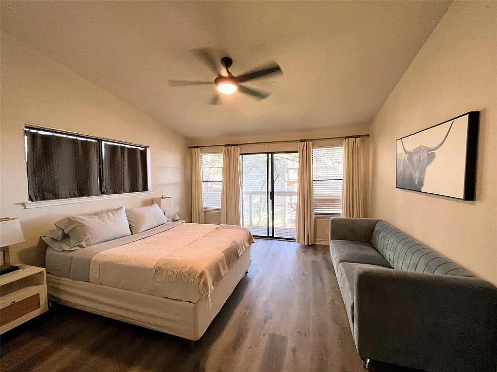 3 bed, 2.5 bath, 1591 sqft, $3,000 — Photo 4