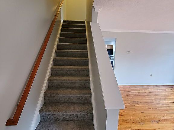 4th image of 2389 Breckenridge Ct