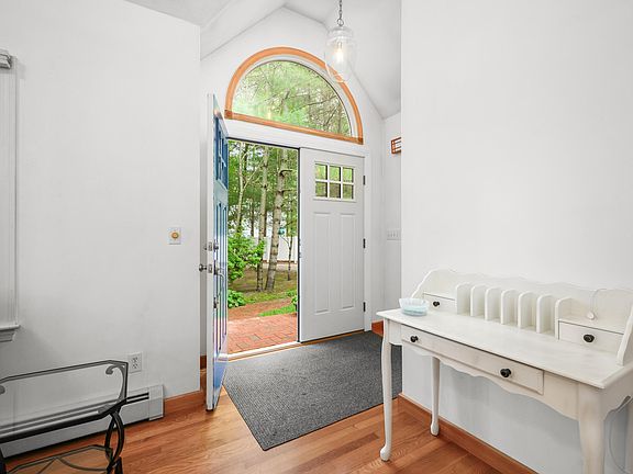 4th image of 20 Shannon Way