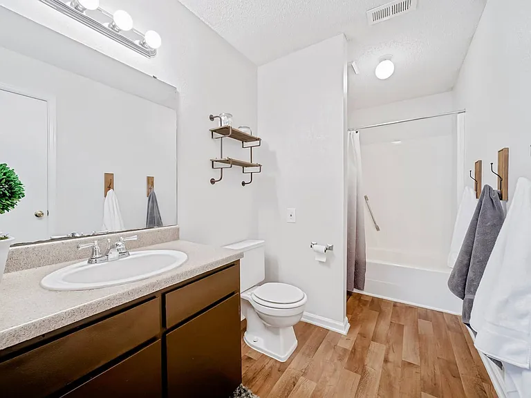 Brandemere Apartment Homes — Photo 26