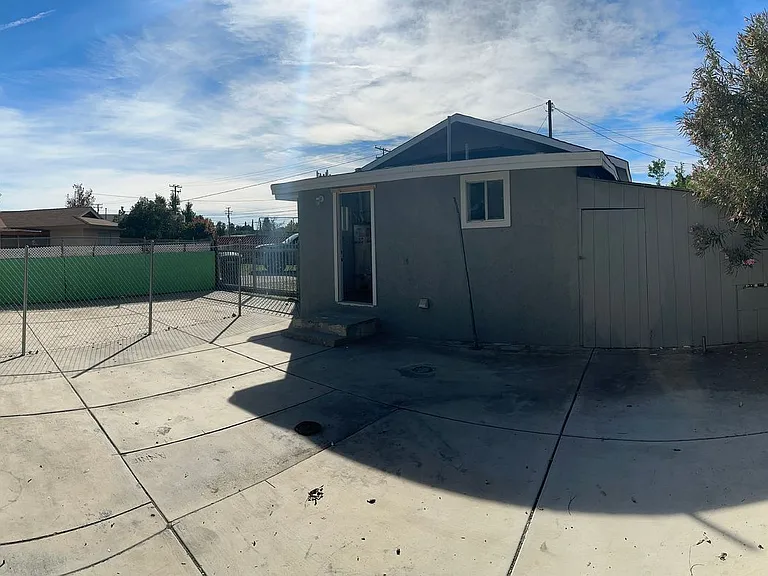 249 Idyllwild Dr — Photo 2