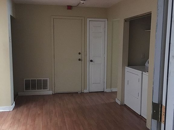 Living Room/with Laundry
