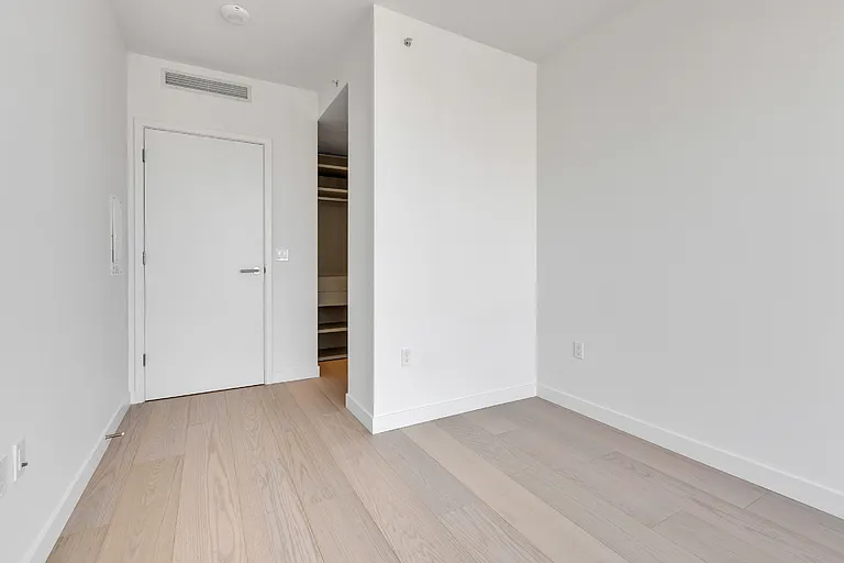 1289 Hornby St #4003 — Photo 9