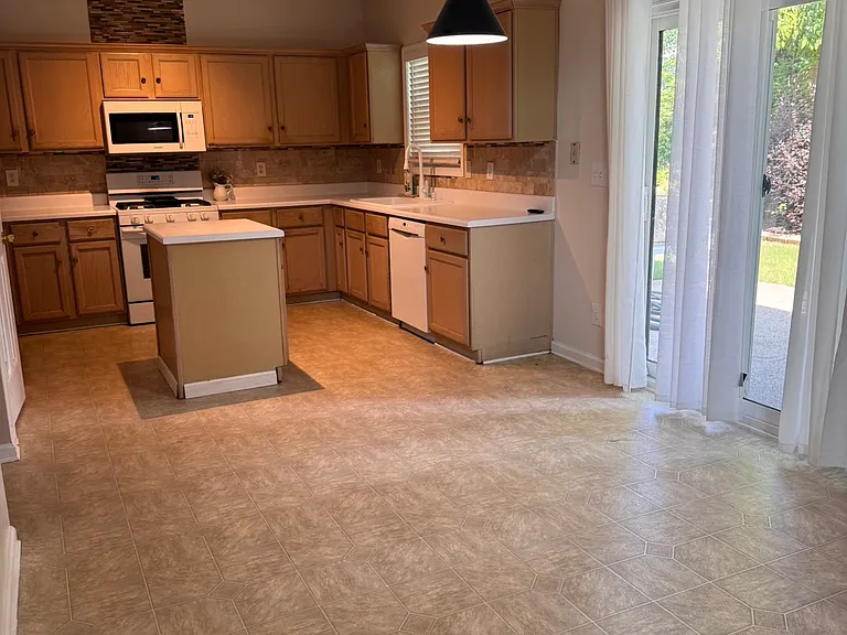 1570 Valley Club Dr — Photo 17