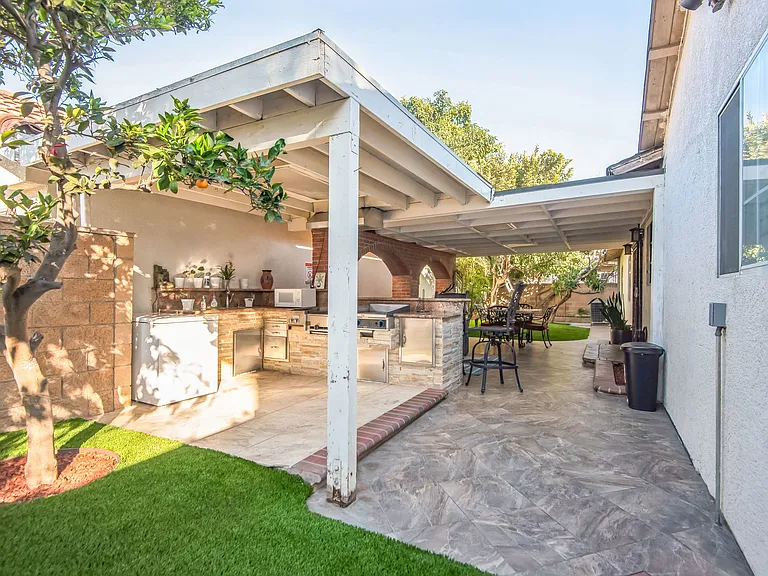 1531 W Trenton Pl — Photo 37