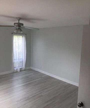 5th image of 1010 NE 8th Ave APT 03A