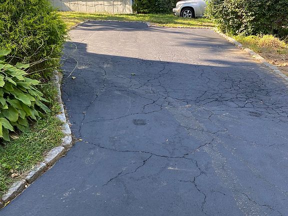 Private Parking (4+ cars)