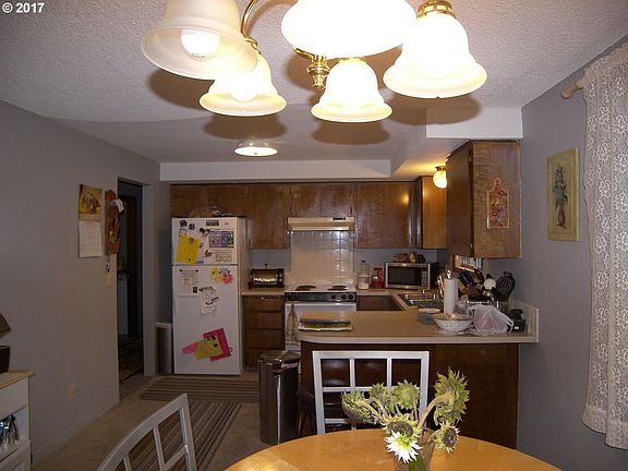 3rd image of 6313 NE 100th Ave