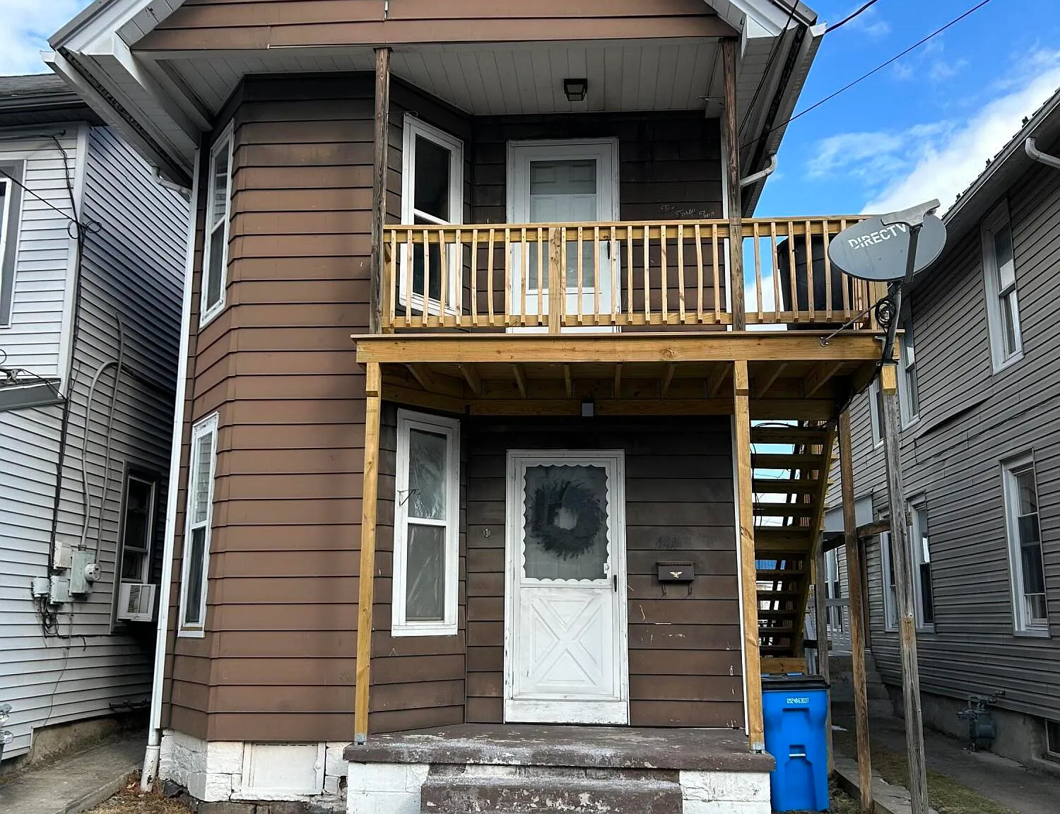2 bed, 700 sqft, $950 — Photo 1