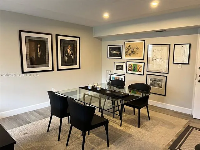 1400 Saint Charles Pl #323 — Photo 3