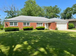 421 Terry Dr, Joliet, IL