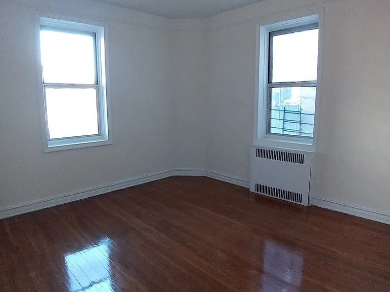 65-41 Saunders St #K — Photo 3