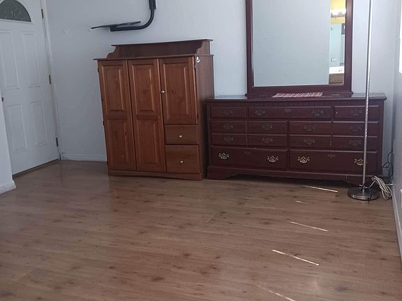 4th image of 3618 Barnes Ave APT 17