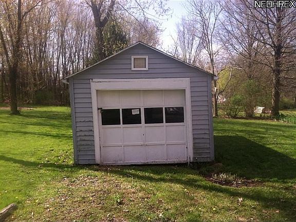 3rd image of 4162 Helmick Ave