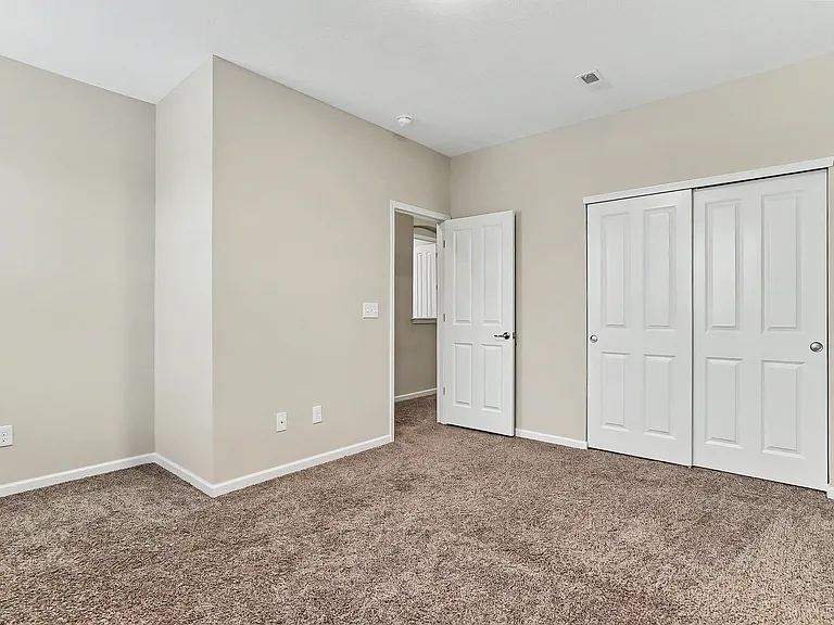800 Redwood Ln — Photo 38