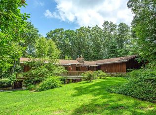 32 Wenwood Dr, Glen Head, NY 11545