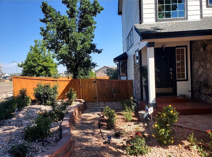 FRONT HOUSE VIEW