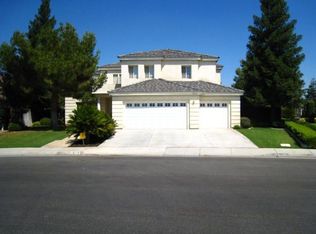 1612 Fieldspring Dr, Bakersfield, CA 93311