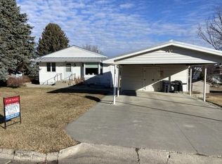474 W 9th St, Winner, SD 57580