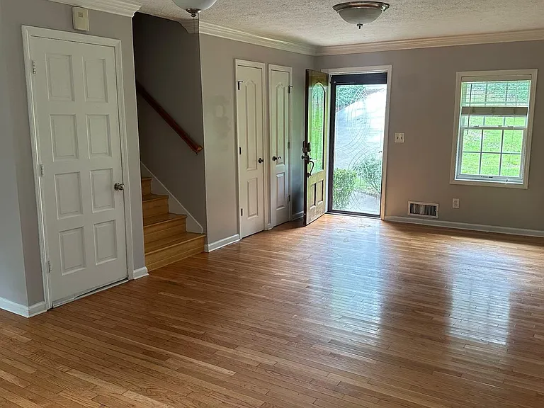 4270 Sugarloaf Pkwy — Photo 19