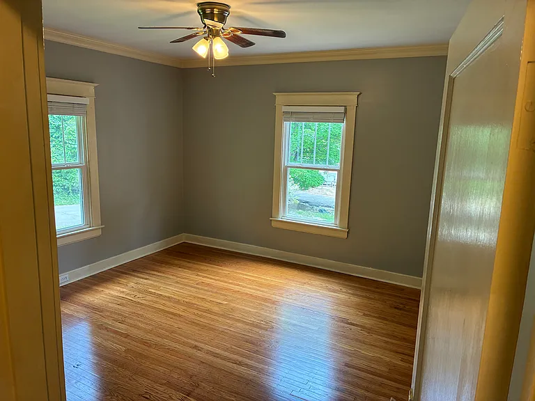 615 Old Harrods Creek Rd — Photo 4