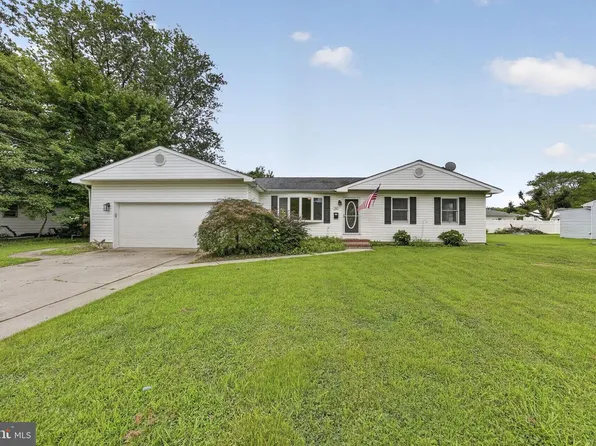 161 River Drive Ave, Pennsville, NJ 08070