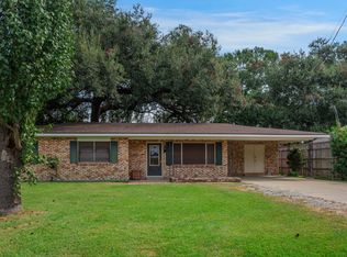102 Hornsby Rd, Lafayette, LA 70506
