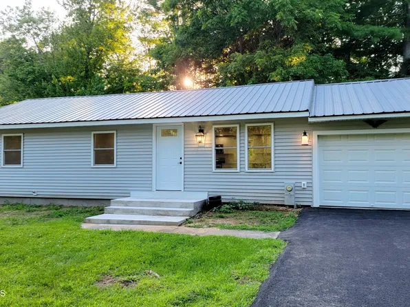 7 Donna Drive, Gansevoort, NY 12831