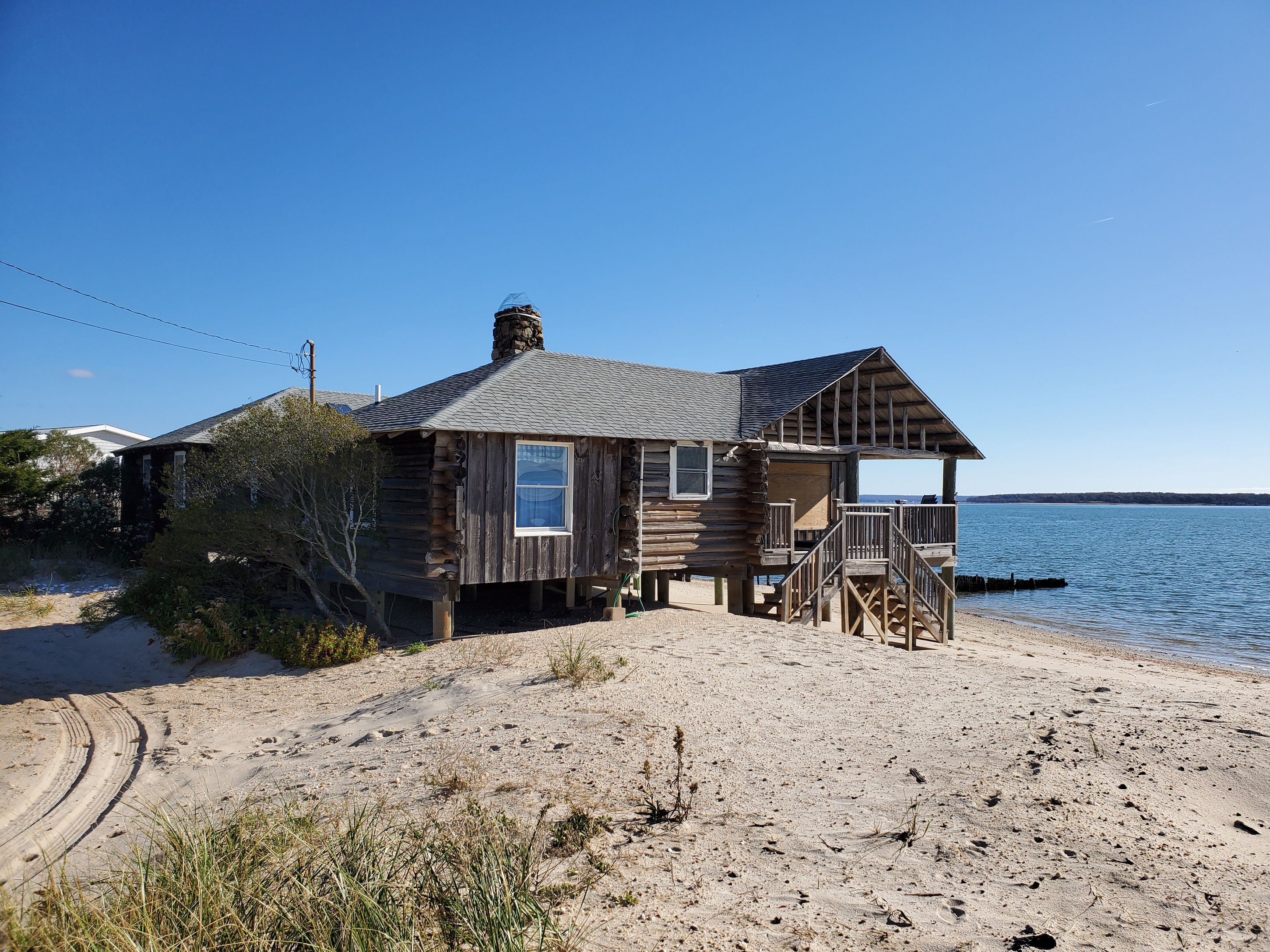 610 Park Avenue Ext, Mattituck, NY 11952 Out East