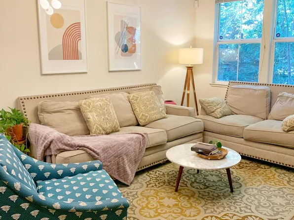 2213 Beech Cir, San Jose, CA 95131