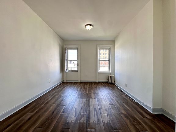 2nd image of 68 W 107th St #3