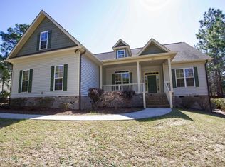 40 Spring Lake Dr, Pinehurst, NC 28374