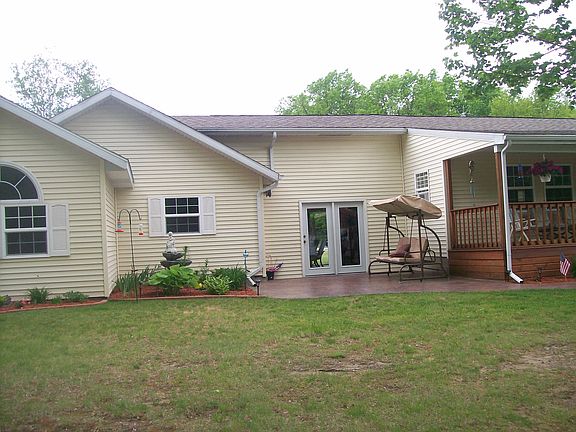 3rd image of 1690 Lake James Dr