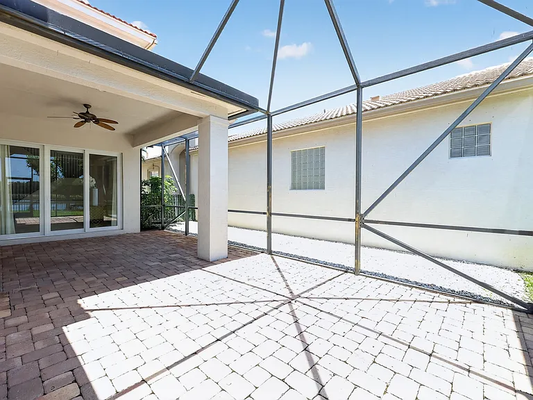 143 Isle Verde Way — Photo 19