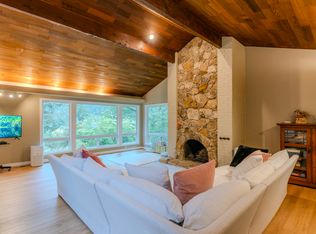 1574 Hillside Dr SE, Issaquah, WA 98027