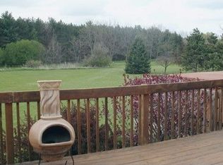 W303N6525 Irene Ln, Hartland, WI 53029