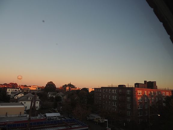 4th image of 205 Mineola Blvd APT 5A