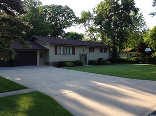 117 Everett Ave, Park River, ND 58270