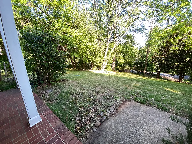2409 Wakefield Rd — Photo 8