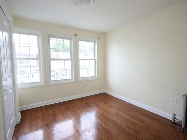 104-16 Rosita Place image 4 of 15